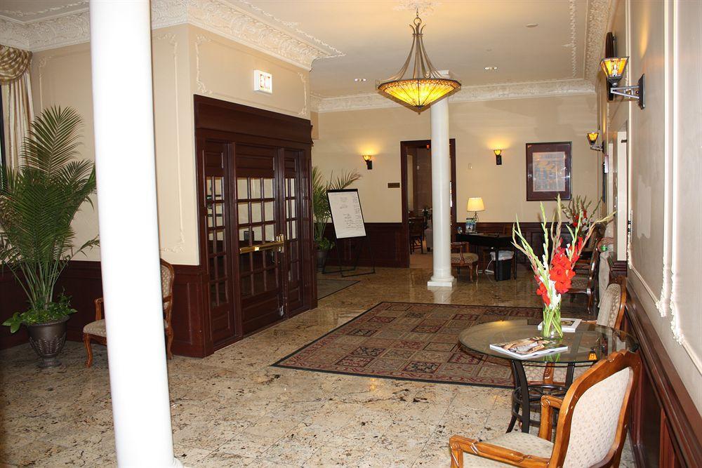 Dewitt Hotel And Suites Chicago Buitenkant foto