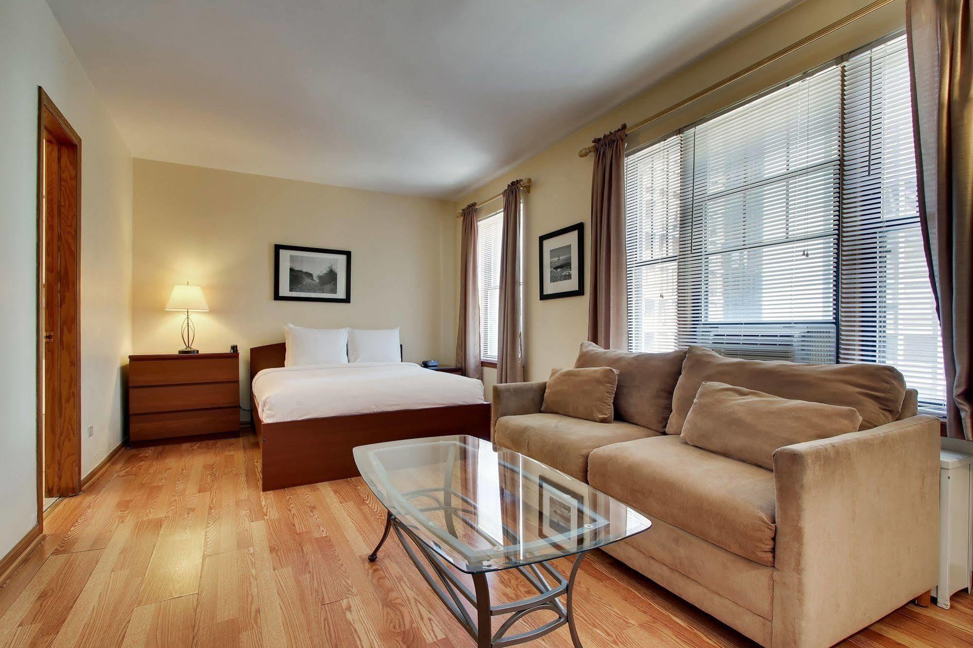 Dewitt Hotel And Suites Chicago Buitenkant foto